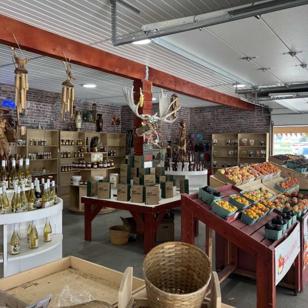 Go-Gos-market-displays